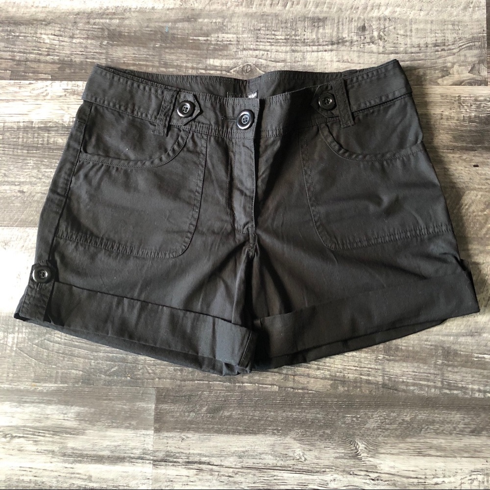 H&M Roll-up Button Shorts